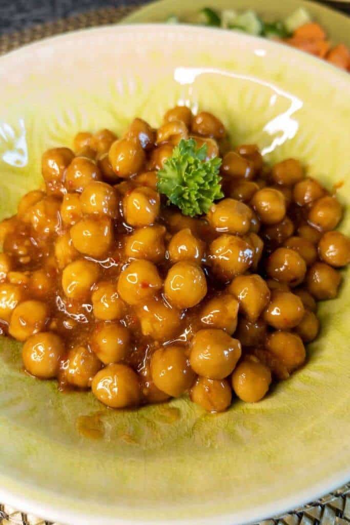 Sweet and Spicy Thai Chickpeas: Quick and Tasty Recipe