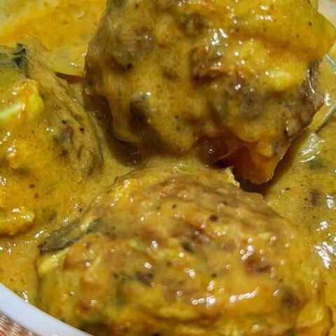 gluten free turkey curry meatballs in curry sauce
