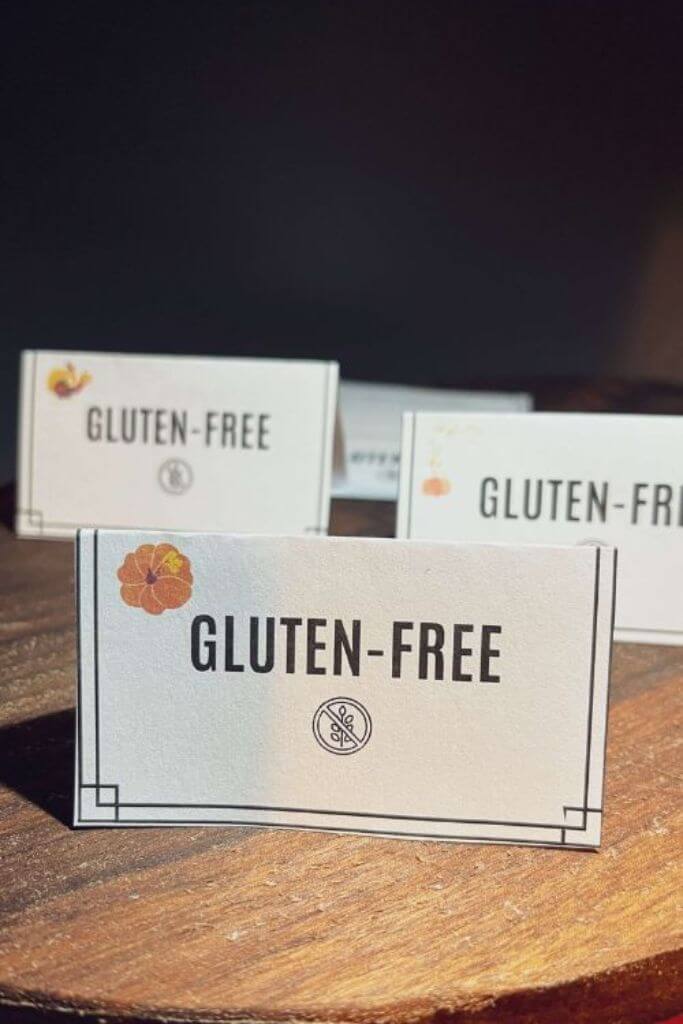 Free printable gluten-free Thanksgiving  food tent cards