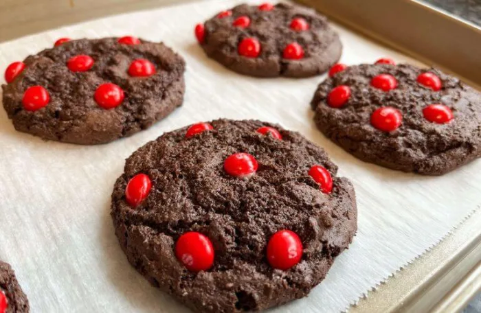 celiac friendly valentine cookies with skittles